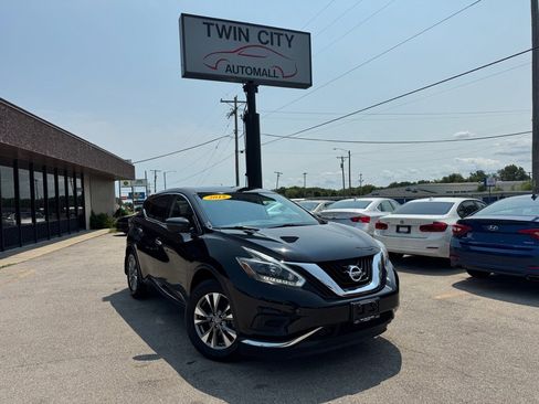 Used 2018 Nissan Murano S image 1