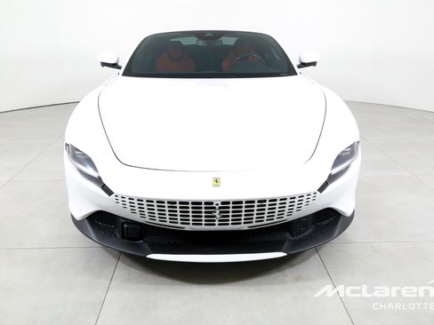 Used 2022 Ferrari Roma RWD image 4