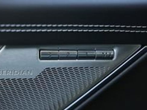 New 2024 Jaguar XF R-Dynamic SE image 11