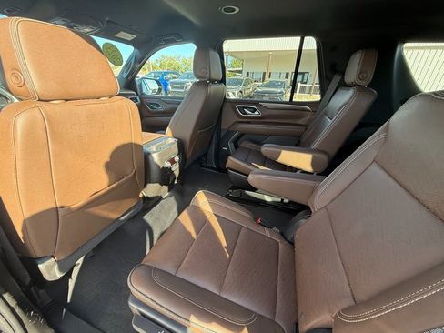 Used 2023 Chevrolet Tahoe High Country image 14