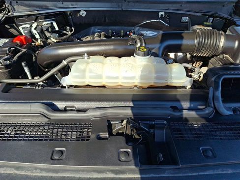 Certified 2024 Ford Expedition XLT image 29