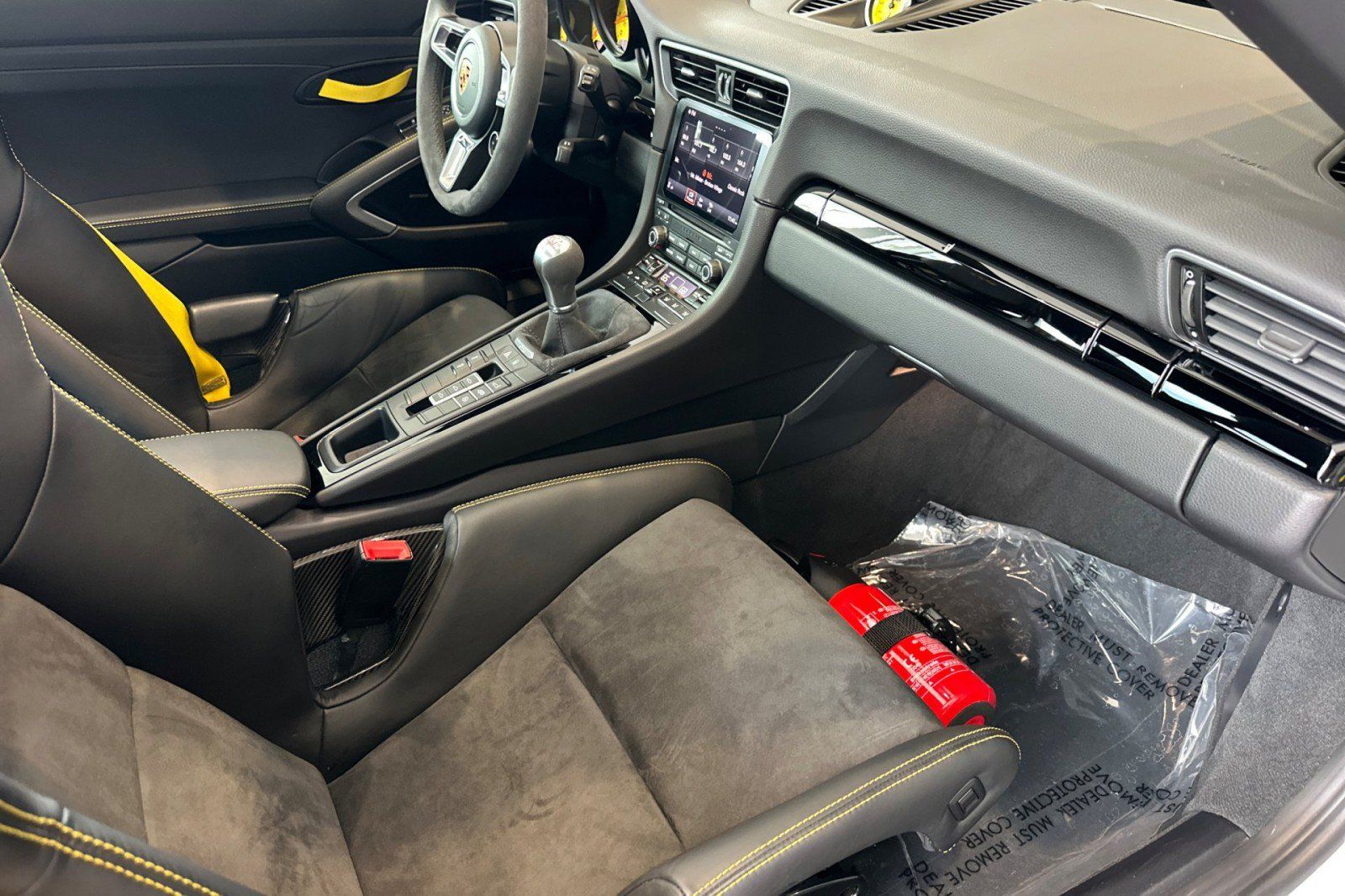 Certified 2018 Porsche 911 Carrera T RWD image 14