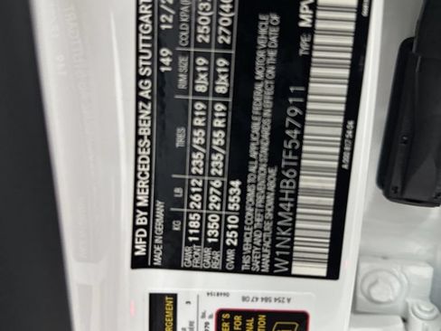 Used 2026 Mercedes-Benz GLC 300 4MATIC image 32