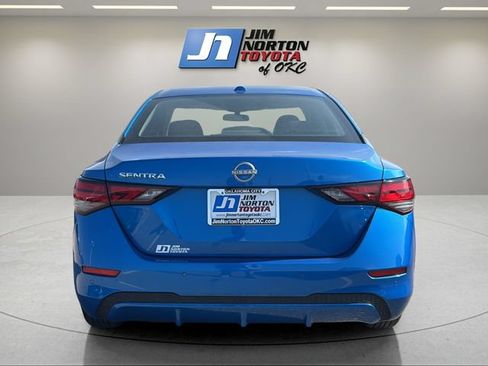 Used 2025 Nissan Sentra SV FWD image 6