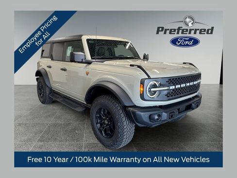 New 2026 Ford Bronco Badlands AWD/4WD image 1