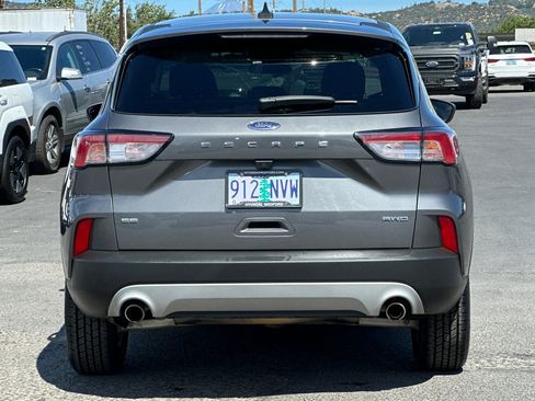 Used 2022 Ford Escape SE AWD/4WD image 5