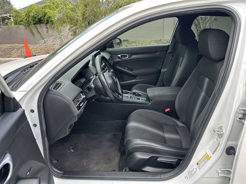 Used 2024 Honda Civic Sport image 2