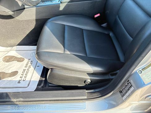 Used 2010 Mercedes-Benz C 300 Sedan image 39