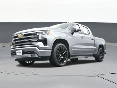 Used 2025 Chevrolet Silverado 1500 High Country AWD/4WD image 70