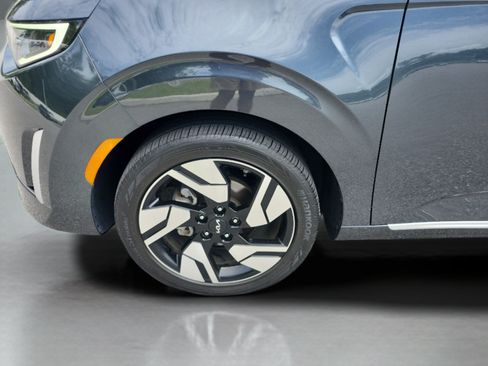 Certified 2025 Kia Soul GT-Line w/ GT-Line Technology Package FWD image 10
