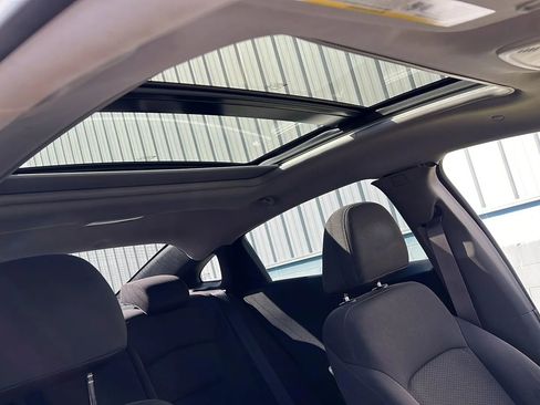 Used 2019 Chevrolet Malibu LT w/ Driver Confidence Package image 25