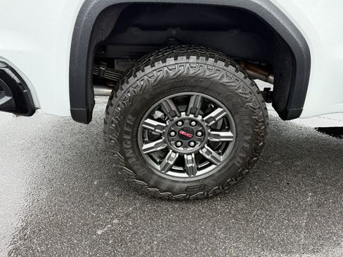 New 2026 GMC Sierra 1500 AT4X AWD/4WD image 11