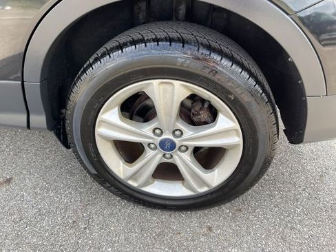 Used 2014 Ford Escape SE w/ Equipment Group 201A AWD/4WD image 41