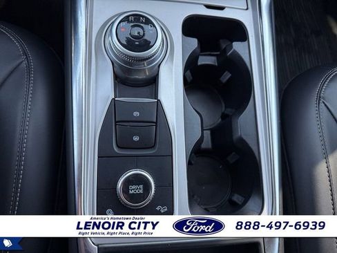 Certified 2022 Ford Explorer XLT w/ Equipment Group 202A image 28