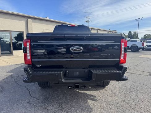 Used 2025 Ford F250 XLT w/ Black Appearance Package AWD/4WD image 3
