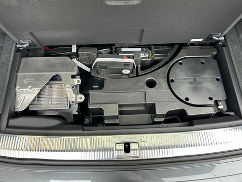 Used 2021 Audi SQ7 Premium Plus w/ Driver Assistance Package image 55