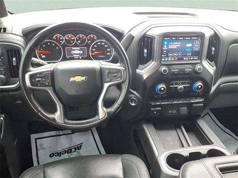 Used 2022 Chevrolet Silverado 3500 LTZ image 17