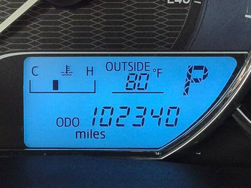 Used 2016 Toyota Corolla LE FWD image 11