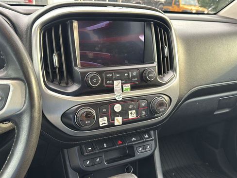 Used 2016 GMC Canyon SLT w/ Driver Alert Package AWD/4WD image 19