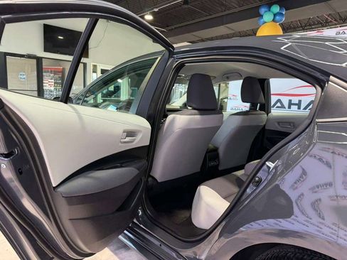 Used 2026 Toyota Corolla LE image 31