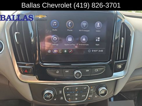 Used 2020 Chevrolet Traverse LT FWD image 13