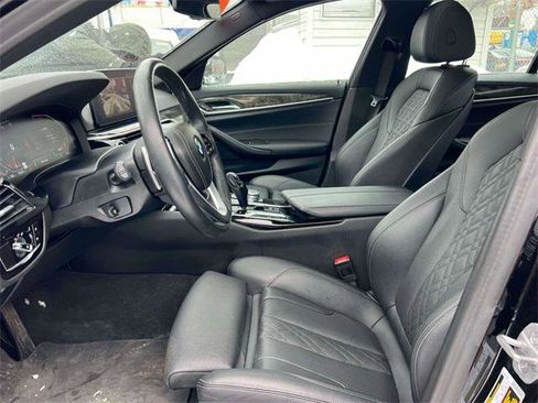 Used 2022 BMW 530i xDrive w/ Convenience Package image 14