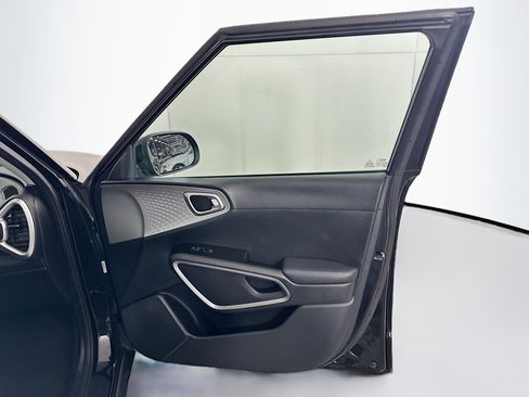 Used 2024 Kia Soul LX w/ Option Group 015 image 29