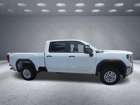 Used 2025 GMC Sierra 2500 Pro w/ 1SA Pro Safety Plus Package AWD/4WD image 8