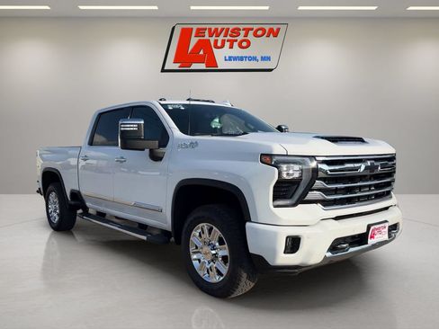 Used 2024 Chevrolet Silverado 3500 High Country AWD/4WD image 7