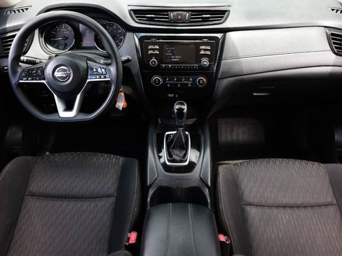 Used 2017 Nissan Rogue S w/ Appearance Package FWD image 21