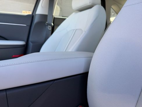 Certified 2025 Hyundai Sonata SEL image 15