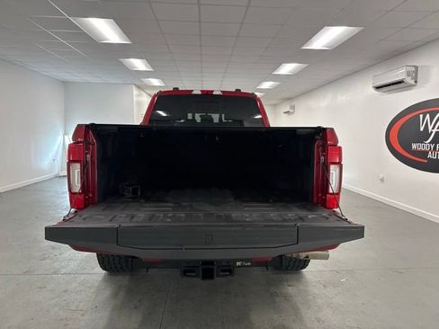 Used 2022 Ford F250 Lariat w/ Black Appearance Package AWD/4WD image 6