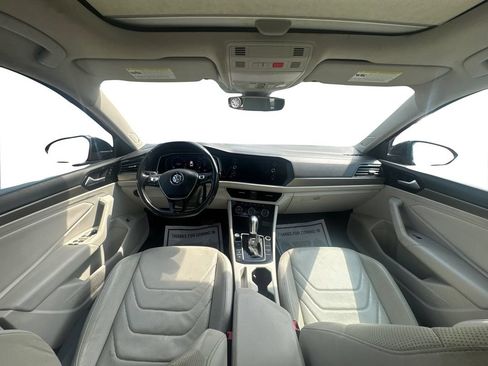 Used 2019 Volkswagen Jetta SEL Premium FWD image 21