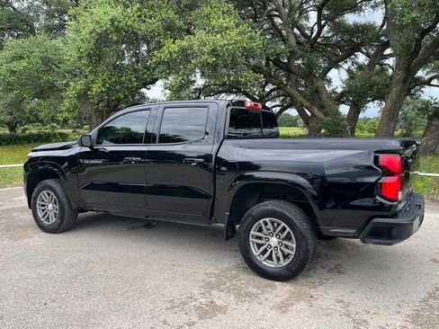Used 2025 Chevrolet Colorado LT w/ LT Convenience Package RWD image 7