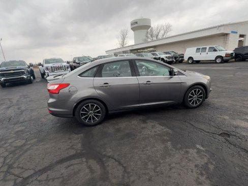 Used 2013 Ford Focus Titanium w/ Titanium Handling Pkg image 2