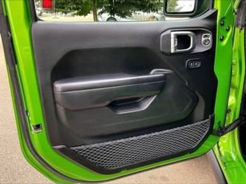 Used 2019 Jeep Wrangler Unlimited Sport S AWD/4WD image 10