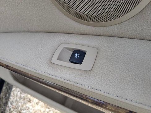 Used 2007 BMW 328xi Sedan image 36