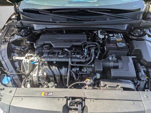 Used 2025 Kia K4 GT-Line w/ GT-Line Premium Package FWD image 21