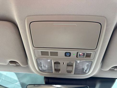 Used 2021 Honda Accord Touring image 17