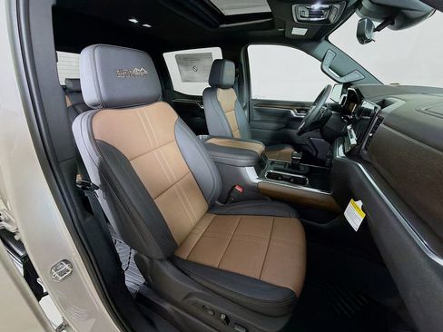 New 2026 Chevrolet Silverado 1500 High Country w/ Technology Package image 25