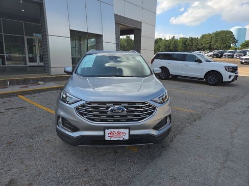Used 2022 Ford Edge SEL w/ Convenience Package AWD/4WD image 2
