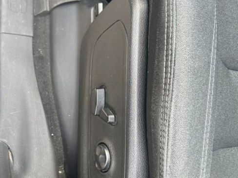 Used 2019 RAM 1500 Big Horn image 16