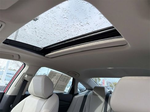 Used 2024 Honda Accord Touring image 10