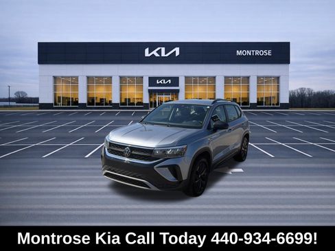 Used 2024 Volkswagen Taos S FWD image 1