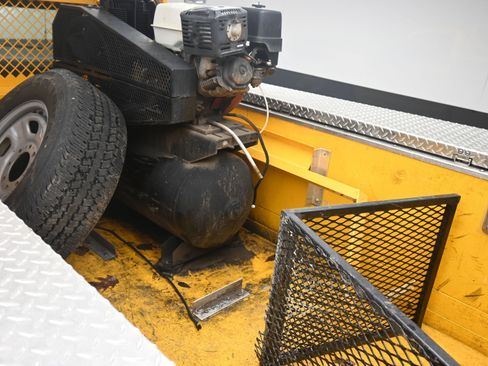 Used 2022 Ford F350 XL w/ Power Equipment Group image 20