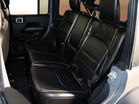 Used 2023 Jeep Wrangler Unlimited Sahara AWD/4WD image 14