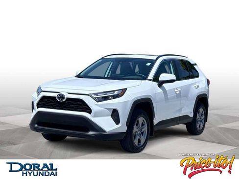 Used 2025 Toyota RAV4 XLE w/ Convenience Package AWD/4WD image 1