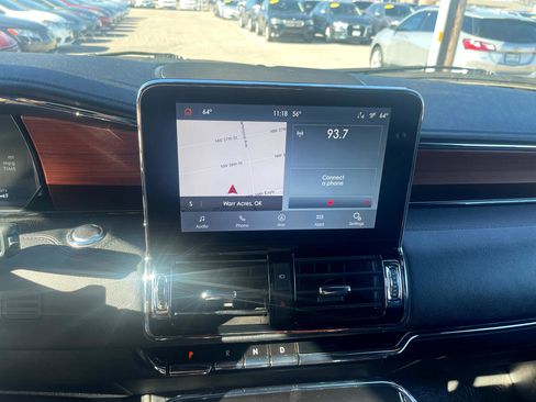 Used 2021 Lincoln Navigator Reserve image 25