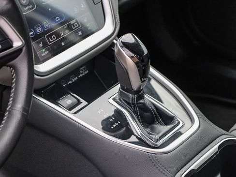 Used 2024 Subaru Outback Limited image 17
