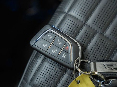 Used 2022 Cadillac Escalade ESV Sport Platinum w/ LPO, ONYX Package image 57